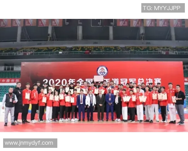 杭州足球队逆袭之路揭秘世界杯预选赛背后的奋斗与荣耀