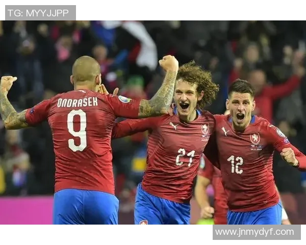 深圳羽毛球队在欧锦赛积分榜中以83分稳居第一名展现强劲实力