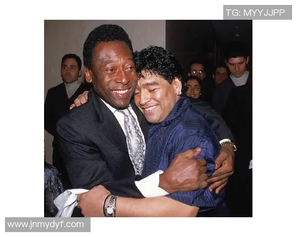 贝利去世追悼会众多足球明星齐聚缅怀传奇球王